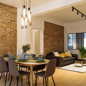 Appartamento Bright 3br Flat - Location - View Balcony, Bucarest