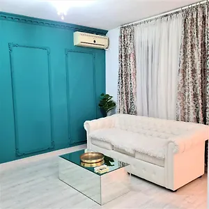 Appartamento World, Bucarest